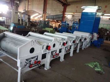 a Machine That Opens Waste Jeans and Yarn and Other Fabrics Into Recycled Fiber Recycling Machine Line - Shandong New Haina Machinery Co., Ltd. - China