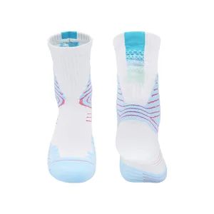 Gy9-3369L Code#Sports MID-Calf Sports Socks for Adults Trademark / Height Tall Origin China Gender Unisex Style - Guangzhou Yuchen Clothing Co., Ltd - China