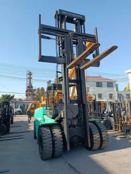 Used Electric/Diesel/LPG 2.5/3/4/5/7/10/15/16/25/30-Ton Stacker Heli/Hangcha/Tcm/Komatsu/Toyota/Mitsubishi 15 Ton Forklift Trucks Tractor Pallet Truck - Shanghai Yukun Construction Machinery Co., Ltd. - China