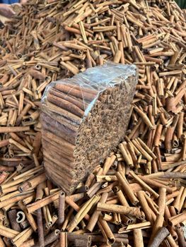 Premium Indonesian Cinnamon Sticks from Integra Artha Terra Premium Indonesian Cinnamon Sticks - Integra Artha Terra - Indonesia