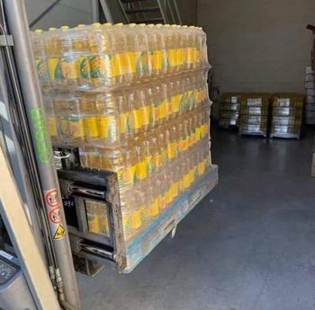 Top Grade 100% Refined Sunflower Oil Drums Plastic Bottles 1L/3L/4L/5L/25L Packing Available 2 Year Shelf Life from PLANETE COMMERCE Top Grade 100% Refined Sunflower Oil Drums Plastic Bottles 1L/3L/4L/5L/25L Packing Available 2 Year Shelf Life - PLANETE COMMERCE - France