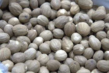Nutmeg seed from Saujana Kerta Global Nutmeg seed - Saujana Kerta Global - Indonesia