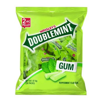 Fresh Doublemint gum pack designed for smooth chewing moments with classic mint taste and enjoyable flavor