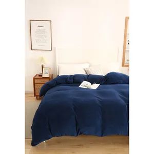 Wholesale Solid Color Simple Winter Warm Thickened Flannel Double-Sided Comforter Sets Bedding Bedding Comforter Sets - Qingdao Yiteng Textile Co., Ltd. - China
