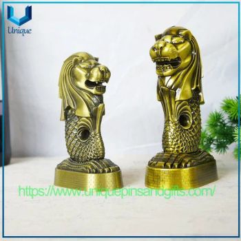 Creative Singapore Tourist Souvenirs Metal Handicraft Merlion Model Ornaments Home Decoration Merlion Figurines - Dongguan Unique Pins & Gifts Co., Ltd. - China