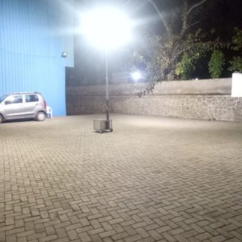 White Qube Power Mini Tower Lights, For Highways Brand Olikara Light Block Color White Usage/Application Highways Lighting Color As - Olikara Lighting Towers Private Limited - India