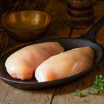 Freshly Packed Frozen Chicken Breasts Ready For Food Service Frozen Chicken Breasts With Excellent Texture And Natural Flavor – product photo, Top Quality Products