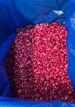 Frozen pomegranates seeds Grade 1 Shelf Life 2 years Color Natural Color Processing Type IQF Texture Frozen Seeds Place of Origin Egypt - Elbardy international - Egypt