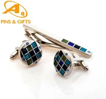 BSCI Free Samples Gold Fashion Cuff Link (095) MOQ 1 Set Origin China Trademark AQ Pattern Custom HS Code 71171900 Delivery 12-15 - Dongguan AQ PINS&GIFTS CO.,LTD - China