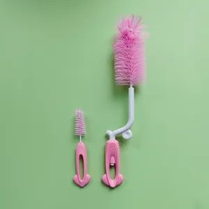 Manufacturer New Baby Cleaning Brushes Set Nylon Bottle Brush Nipple Brush Rotating Handle Plastic Roller for Kitchen Home Use - Guangdong RoRo Baby Products Co., Ltd. - China