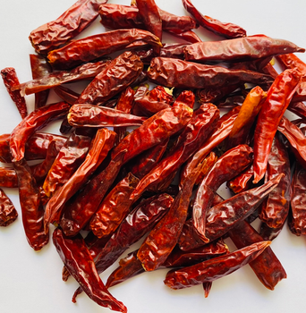 High Quality 100% Pure Vietnam Dried Chili Strong Flavor Dried Herb Spice Factory Wholesale Price Cheap in Vietnam - AZU EMOBILITY LLC - Canada