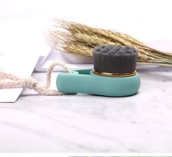 Plastic Comma Manual Wash Brushes Skin Care Facial Cleansing Mini Face Cleaning Brush - NINGBO AOVEA IMPORT & EXPORT CO., LTD. - China