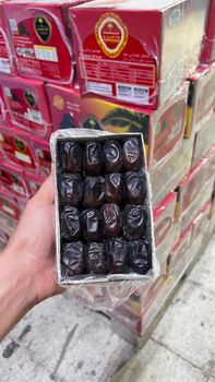 Iranian Dates Organic Yes Origin iran Type Grade 1 Packaging small and carton Packagings Variety Kabkab, Mazafati, Piarom, Rabbi, Sayer, Zahidi - PATORA :: PARSIAN TEJARAT JAHAN GOSTAR HOORA - Iran