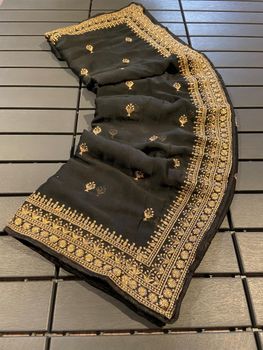 SAREE Material Silk, Cotton, Chiffon Design Style Elegant And Timeless Intended Use Everyday Wear And Special Occasions Cultural Heritage Rich Cultural Heritage With A Modern - ALR TEXTILE AND SUPPLIER - India