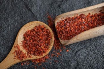 Red Chilli – Whole Dry & Powder (Export Quality) Max. Moisture (%) < 10% Type Red Chilli Whole / Red Chilli Powder Processing Type Sun Dried / Machine Cleaned / - Spices Expert  - Pakistan