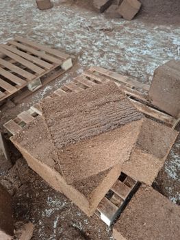 cocopeat Specification Low EC Hight EC - PT Lucky Light Trade - Indonesia
