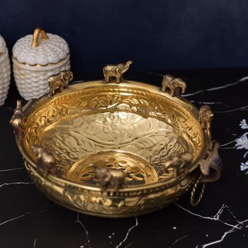 Brass decorative Urli Material Metal - Parizaa Traditions Pvt ltd - India