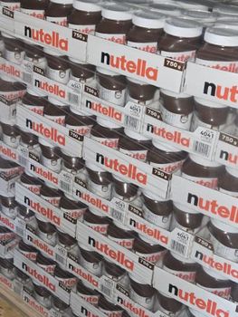 Nutella High Quality and Best Price ! 400 Gr Glass Jar Spread Cream With Cocoa Milky Hazelnuts Chocolate - LIVE COMMERCE - France