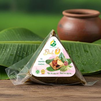 Vietnamese traditional sticky rice cake Weight (kg) 0.135 Place of Origin Vietnam Freezing Temperature -25 Preservation Temperature -18 - Công ty TNHH Thương Mại Xuất Nhập Khẩu Tân Gia Thành - Vietnam