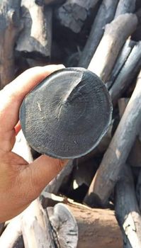 Hardwood Lump Charcoal /call for price info@rayyanagri.com from Rayyan Barakat Hardwood Lump Charcoal /call for price info@rayyanagri.com - Rayyan Barakat - Indonesia