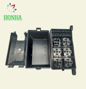 Auto Fuse Box 6 Relay Block 5 Road Insurance Holder Phase 2 MOQ 50PCS Color Black Sample Free Origin China Lead Time 1 - Honha Autoparts Group Co., Limited - China