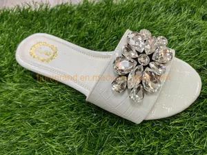 Elegant Female Casual Diamond&PU Upper Slipper Ladies Flat Sandals - Unigrand Industrial Co., Limited - China