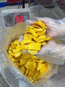 Dried jackfruỉt chips Grade Aaa Brix 15° And Above Moisture Content < 5% Certifications Iso, Haccp, Gmp, Brc, Halal, - AN BINH INTERNATIONAL FOOD - Vietnam