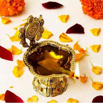Brass Pooja Diya, 1 Wick Design Pichwai Type Akhand Diya Size (Height) 3 Inch Number of Wicks 1 - Resonance Brass Handicraft - India