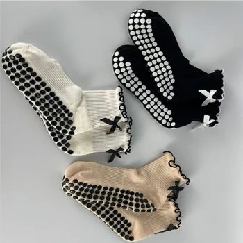 Ruffle Style Embroidery Process Cotton Material Indoor Yoga Pilates Socks - Haining Yili Socks Co., Ltd. - China