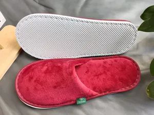 Fleece Disposable Slippers Unisex Hotel 4S 29.5*11.8 Lucky20250528-08 MOQ100 15D - Yangzhou Lucky Hotel Slippers Factory - China