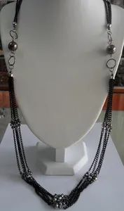 Customized Designs Fashion Styles Ladies Sweater Wear Necklace Wholesale China Supplier Fashion Pendant Sweater Wear Decorations - Dongguan weiyizao import and Export Co., Ltd. - China