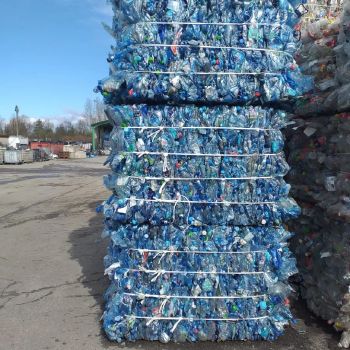 High Quality Bulk PET Bottle Flake Scrap Plastic Material Sports Equipment Molding Wear Resistant Custom - TRADECENTRIC LLC - United States