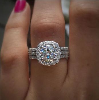 New Arrival Women Jewelry Trendy Simple Twisted Silver Plated Brilliant Eternity CZ Imitate Moissanite Wedding Rings - Putian Licheng Blannina Jewelry Co., Ltd. - China