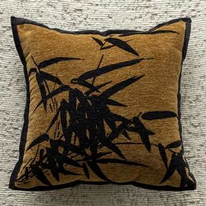 Pillow Cases Classic Black Panther Chenille Pillow Cover Wholesale Soft Chenille Jacquard Leopard Cushion Cases - Shaoxing City Xinlan Textile CO., LTD. - China