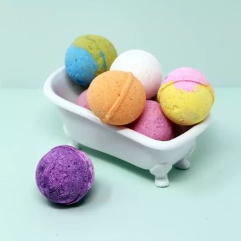 Factory OEM Organic Bath Fizzy Shea Butter Bath Bombs Natural Essential Oil Sea Salt Bath Balls - Huizhou Yajiali Industrial Co., Ltd. - China