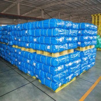 UV Resistant PE Tarpaulin Heavy Duty Polyethylene/PE/PVC HDPE Poly Vinyl Blue Tarpaulin Fabric Roll for Truck/Tent/Trailer Tarpaulin - Jiaxing Green Shield New Material Co., Ltd. - China