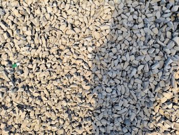 Rubble Stone Form Solid Size 10 mm Color Gray Brand Best Quality Country of Origin Made in India Grain Sizes 6mm, 10mm, 20mm, - MTS Projects - India