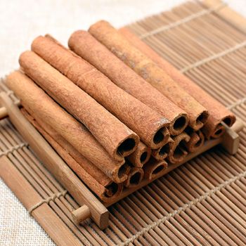 Vietnam cassia cinnamon stick wholesale prices - EXPO COMMODITIES (VIET NAM) COMPANY LIMITED - Vietnam