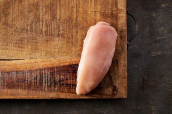 Poultry meat Place of Origin Dutch farm Quality High Dutch standards Brand Name You can name your - Vissers Poultry - Netherlands
