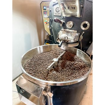 Roasted Arabica Coffee Beans Competitive Price Arabica Roasted Coffee Beans Roast On-Demand from Vietnam - VIET COFFEE COMPANY LIMITED - Vietnam
