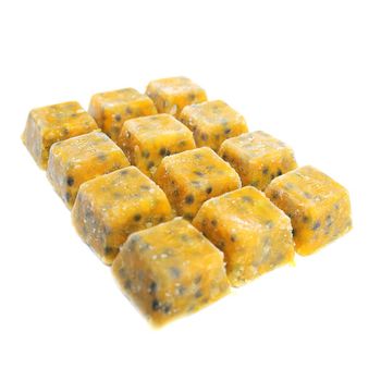 FROZEN PASSION FRUIT ORIGIN VIETNAM / FRUTA DE LA PASION CONGELADA - AN VAN THINH FOOD COMPANY - AN VAN THINH FOOD LIMITED COMPANY - Vietnam