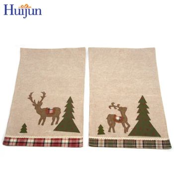 Hot Selling Jute Table Mats Christmas Themed Table Runners with Reindeer Festive Party Dinner Decoration - Shantou Chenghai Huijun Crafts & Gifts Co., Ltd. - China