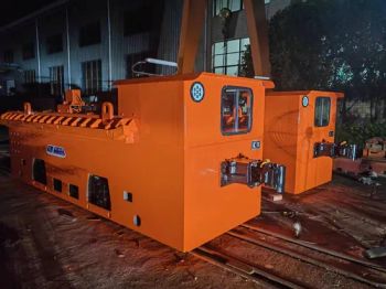 Cjy 14t Line-Supplied Underground Locomotive Origin China Voltage 550V Condition New Body Type Open Trademark YA AN Color - XIANGTAN SOUTH LOCOMOTIVE MANUFACTURING CO.LTD - China