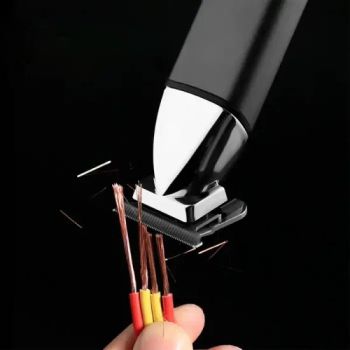 Strong Power Professional Barbers Hair Cut Machine Rechargeable Cordless Trimmer Electric Hair Clippers - Guangzhou Umei Technology Co., Ltd - China