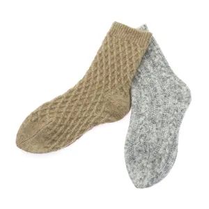 Wicking Slip Resistant Thermal Cable Ah Short Ankle Sport Socks - Wuxi Taste Textile Co., Ltd. - China