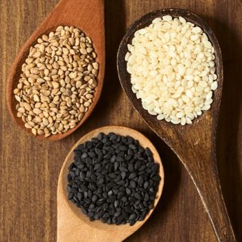 Bulk Nutty Sesame Seed Sortex Raw Toasted Farm Toasted Flavor Unhulled Farm Selection Black Fresh Oil rich White Quality - TOSOH INTERNATIONAL - South Africa