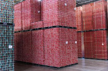 Coca Cola Original Taste 330ml Cans In 48 Pack Master Cartons For High Volume Cash And Carry Wholesale Clubs - PLANETE COMMERCE - France