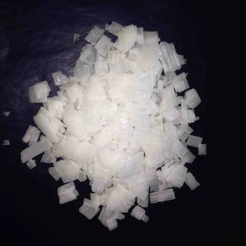Caustic Soda/Sodium Hydroxide Flakes Color White Origin China Formula Naoh Trademark YY EINECS 215-185-5 Model NO. - SHANDONG YUYUAN GROUP CO., LTD. - China