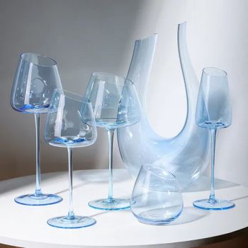 Luxury Crystal Wholesale Blue Wine Glasses Champagne Glasses - Ningbo Yuheng Medical Equipment Company Ltd - China