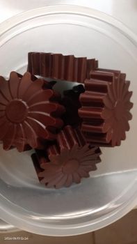 Cocoa Paste - 100% natural with no preservatives Origin Uganda Features No Preservatives, Vegan, Without Colourants - Aadrea Essential Oils - Uganda